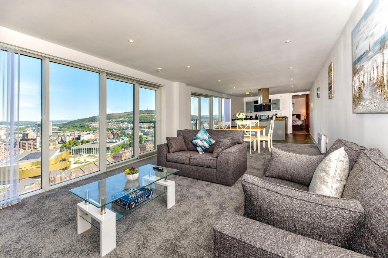 Just Stay Wales - Meridian Tower Marina & City View - 2 Bed Apartment Суонзи Екстериор снимка